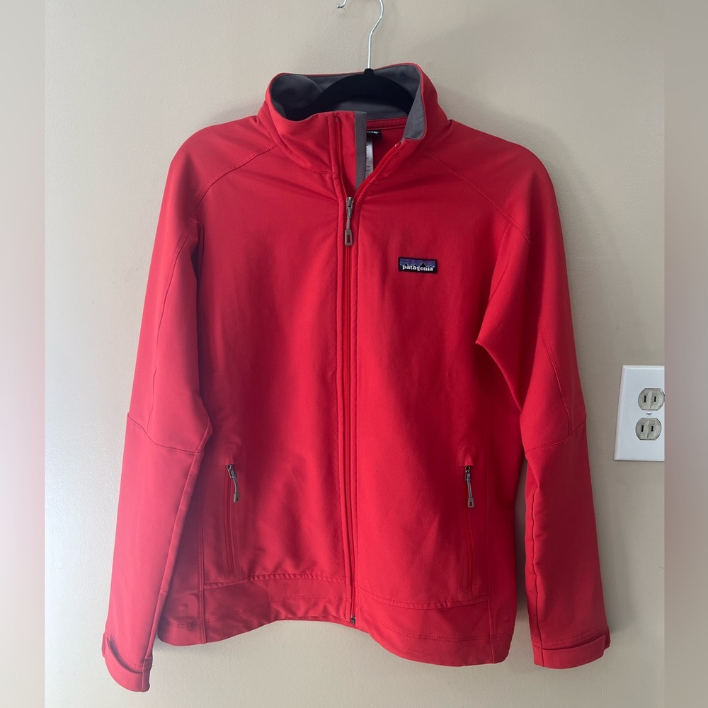 Woman’s Patagonia Lightweight Jacket